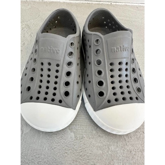 Native Shoes Other - Toddler Native Jefferson Shoes Size C5
